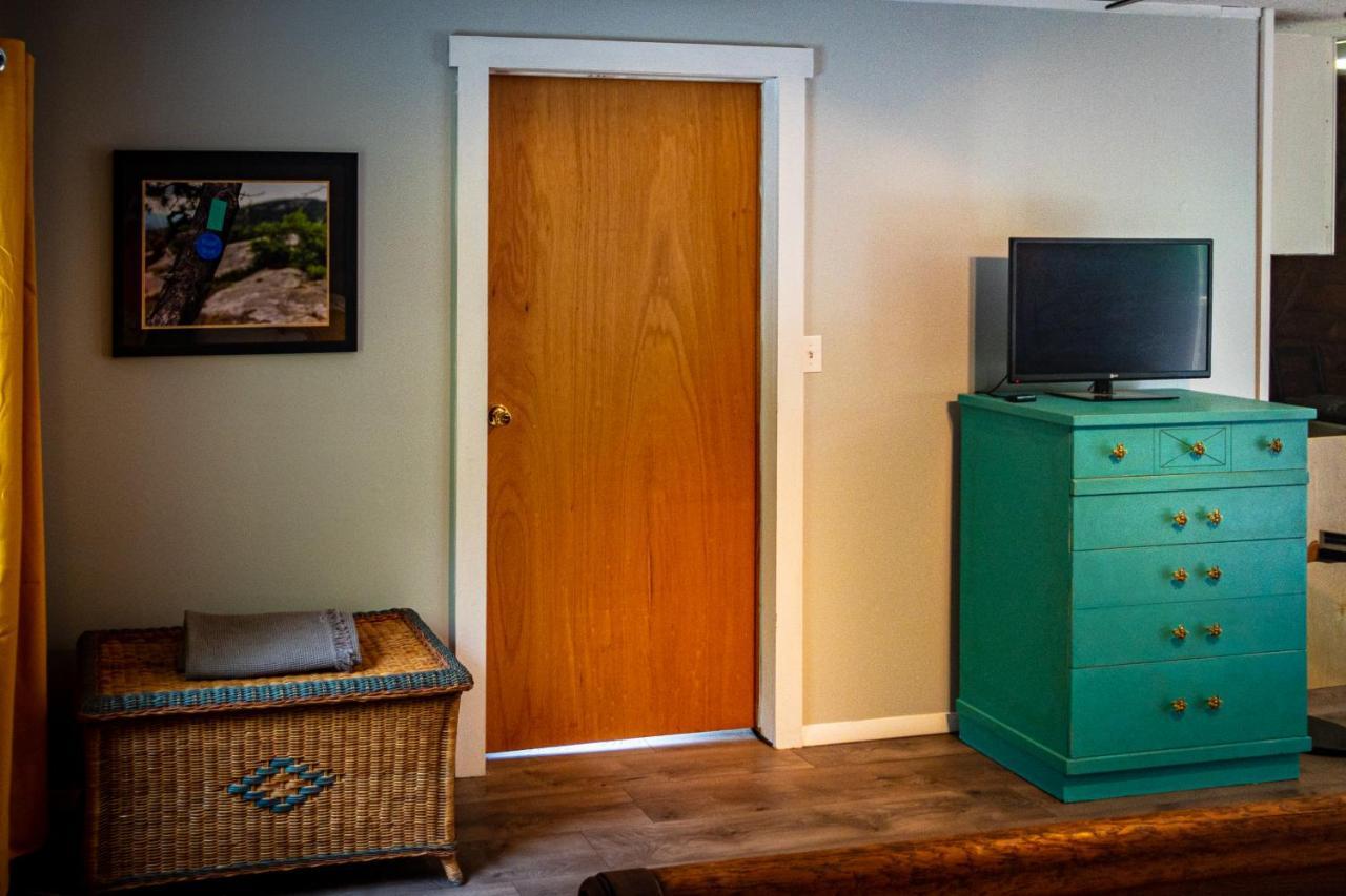 Hikers Haven, A Cozy Cabin Loft Above Bashakill Wildlife Refuge Villa Wurtsboro Exterior photo